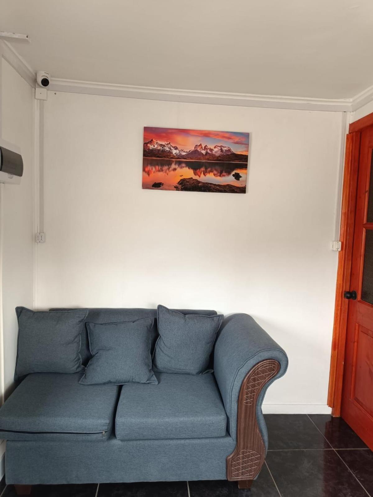 פורטו נטאלס Hostal B&B Coastal Natales מראה חיצוני תמונה